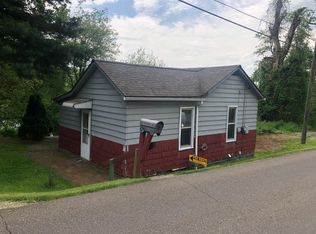 836 Wood St, Follansbee, WV 26037