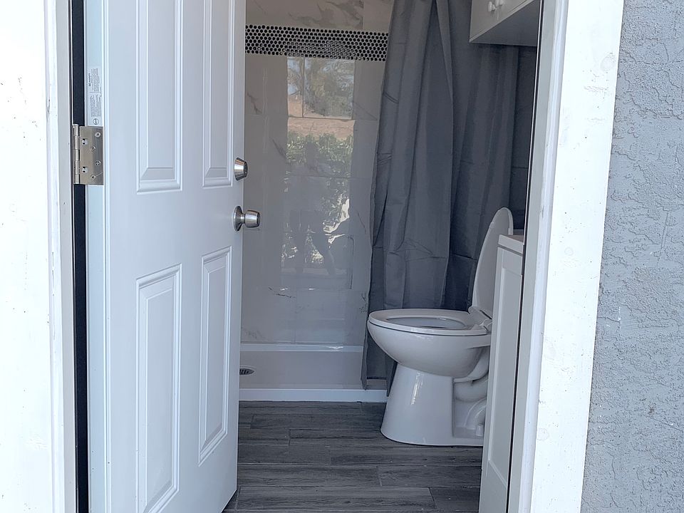 2nd image of 4878 Mission Blvd Unit C1