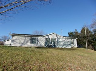 509 E 3rd St, Reynolds, IN 47980