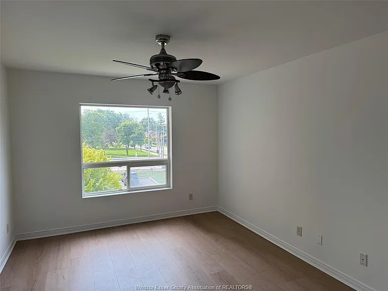 5000 Wyandotte St E #304 — Photo 7