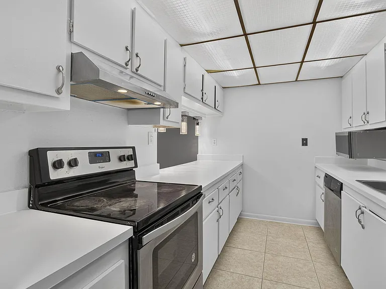 1900 N Congress Ave #201 — Photo 21