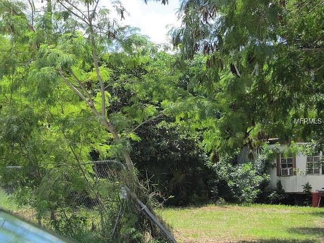 2nd image of 2404 Lucerne Park Rd