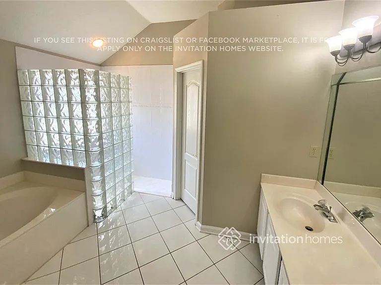 8678 Canopy Oaks Dr — Photo 16