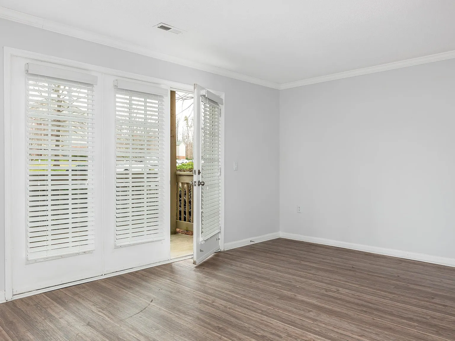 Ashley Oaks Apartments — Photo 4