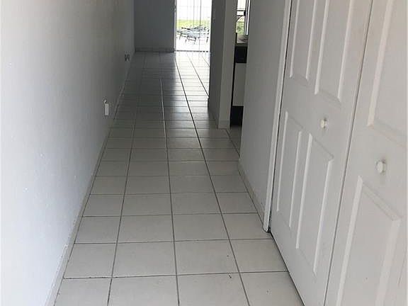 5th image of 2709 SW Santa Barbara Pl