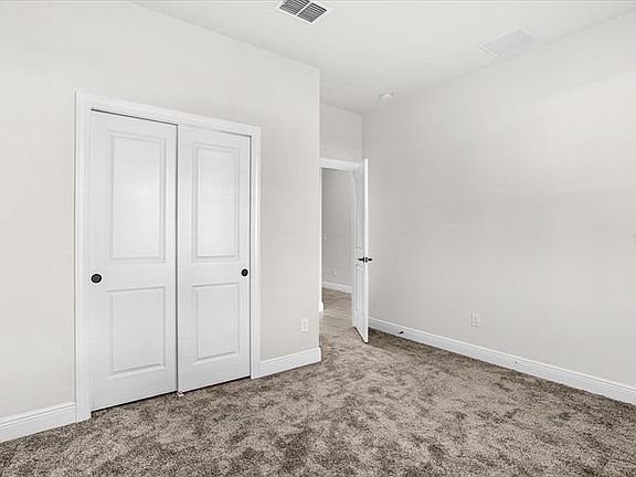 5th image of 4021 Diamond Dew Ln