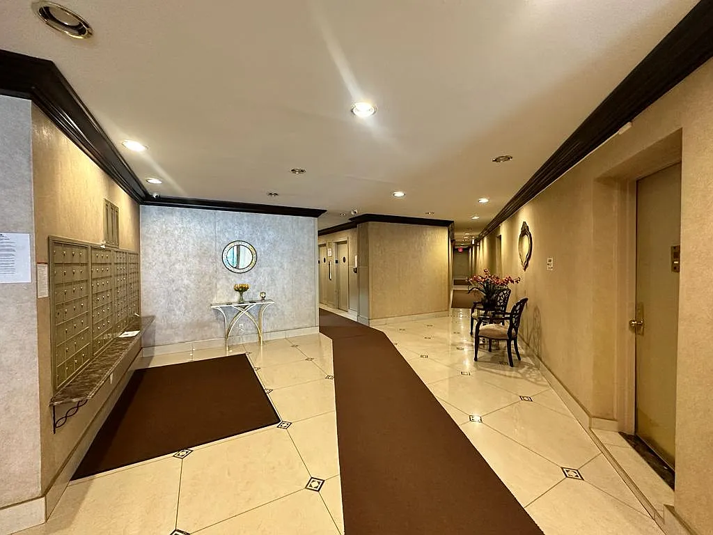 149 Marine Avenue — Photo 4
