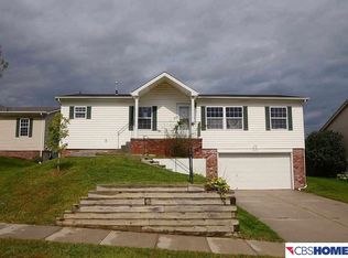 8008 Bartlett St, Omaha, NE 68122