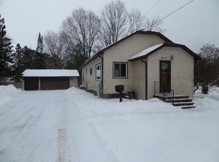 813 Elm St, Antigo, WI 54409