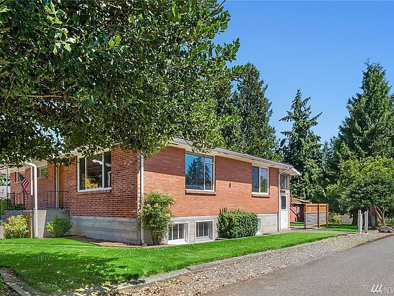 3rd image of 6415 Highland Dr