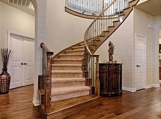 2230 Longview Rd, Irving, TX 75063