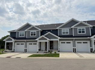 4609 Bellflower Dr #5, Deforest, WI 53532