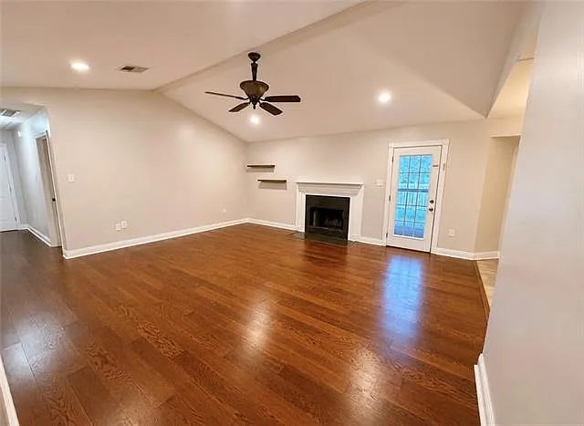 3101 Fable St — Photo 3