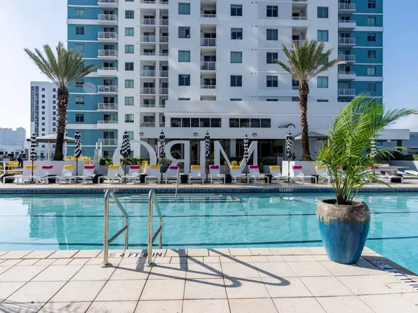 945 SW 3rd St, Miami, FL