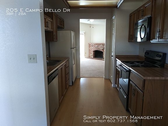 2nd image of 205 E Campo Bello Dr