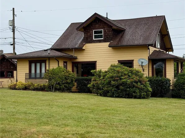 3216 E Grandview Avenue, Tacoma, WA 98404