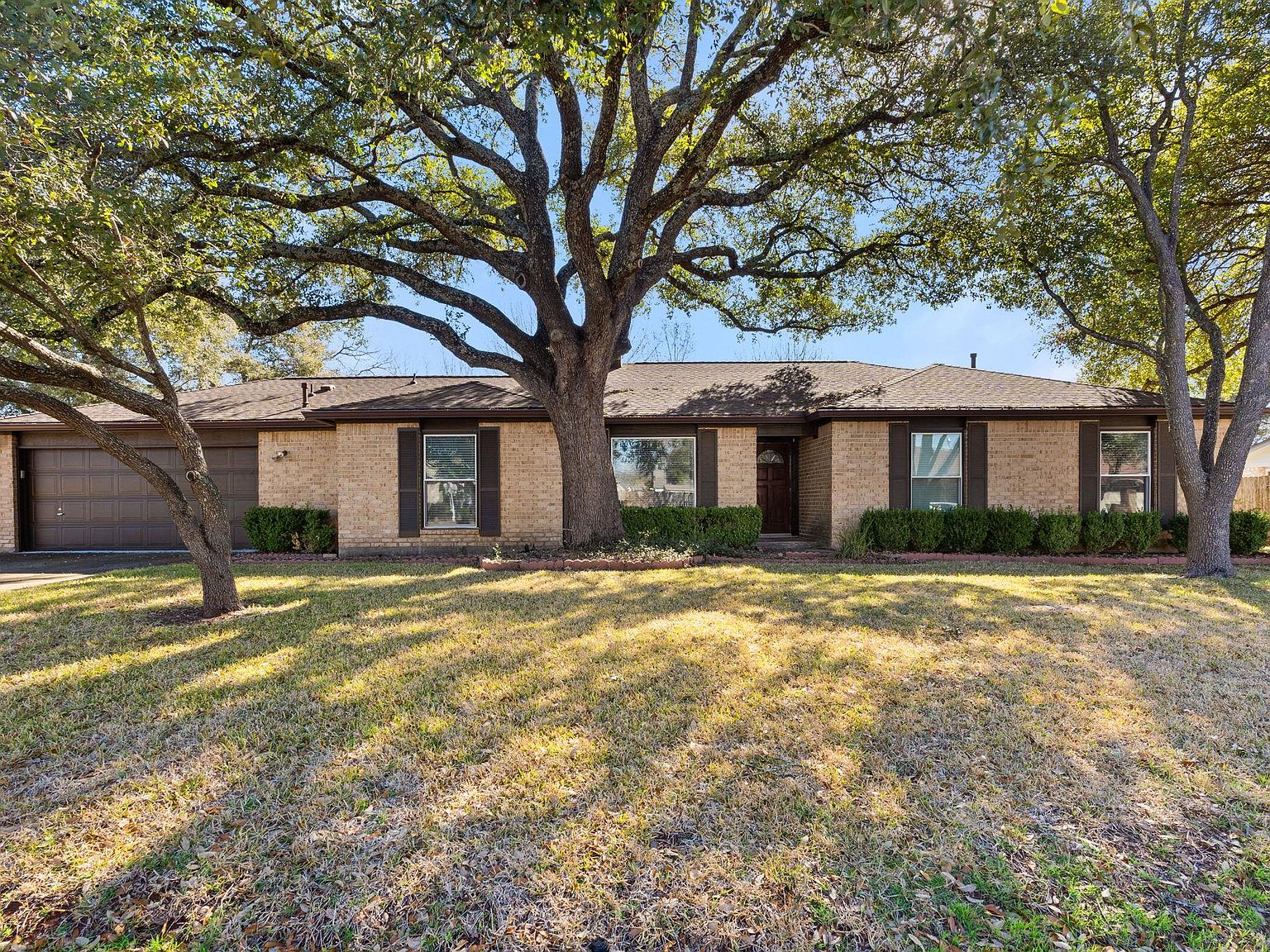 6803 Fence Line Dr, Austin, TX 78749 [Price Cut $13,500] | Zillow