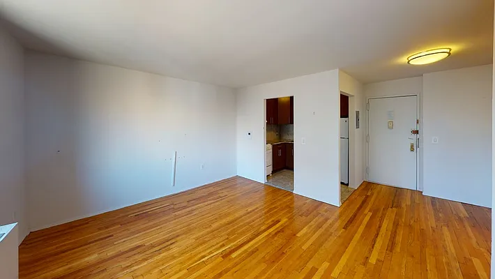 Rented by AZ REALTY NYC LLC | media 15