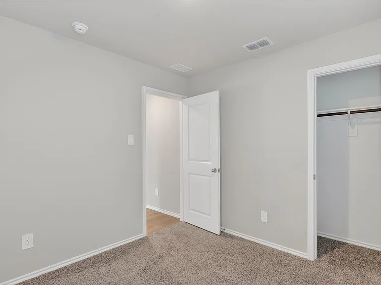 5533 Flannel Ln — Photo 13