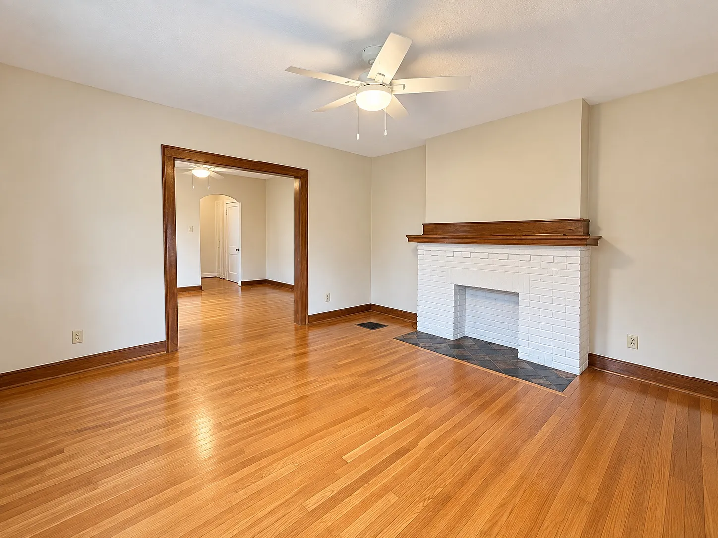 3 bed, 1176 sqft, $1,850 — Photo 4