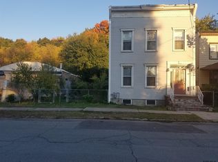 16 Orr St, Troy, NY 12180