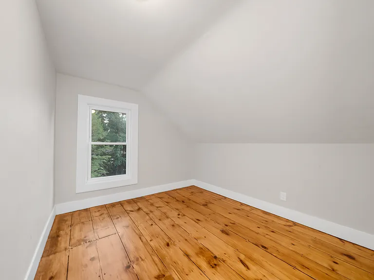 16-18 Chestnut St — Photo 32