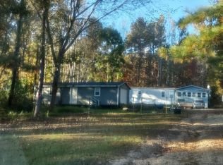 135 Blackberry Ln, Warrenton, NC 27589