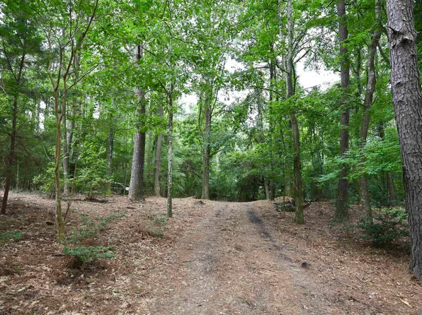 867 Cherryfield Rd, Woodville, MS 39669