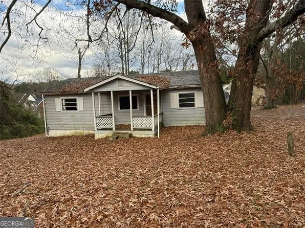 1099 Warren Dr, Riverdale, GA 30296