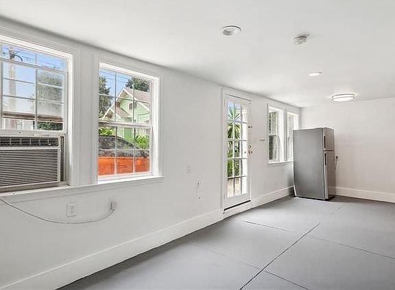 2nd image of 2026 S Salcedo St