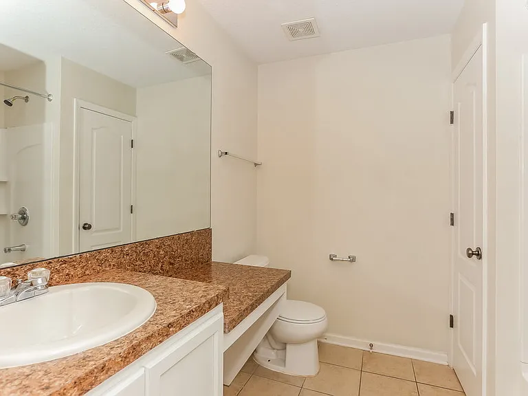 2274 Tyson Lake Dr — Photo 15