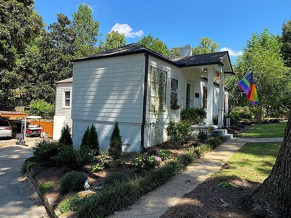 2nd image of 638 S Gordon Cir