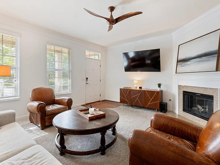2349 Traemoor Village Pl — Photo 3
