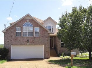 5600 Craftwood Ct, Antioch, TN 37013