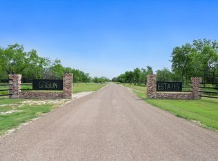 22 Grison Cir, Corsicana, TX 75109