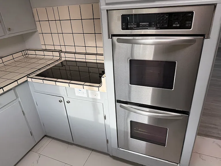 1507 Jacobsen St #1/2 — Photo 5