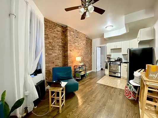 Rented by Corcoran | media 11