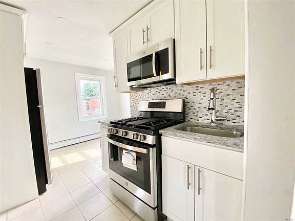 4th image of 27 Gladys Ave Floor 2