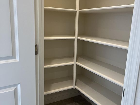 4th image of 2389 E Alonso Dr