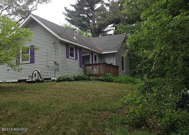2nd image of 8811 Lyon Ave