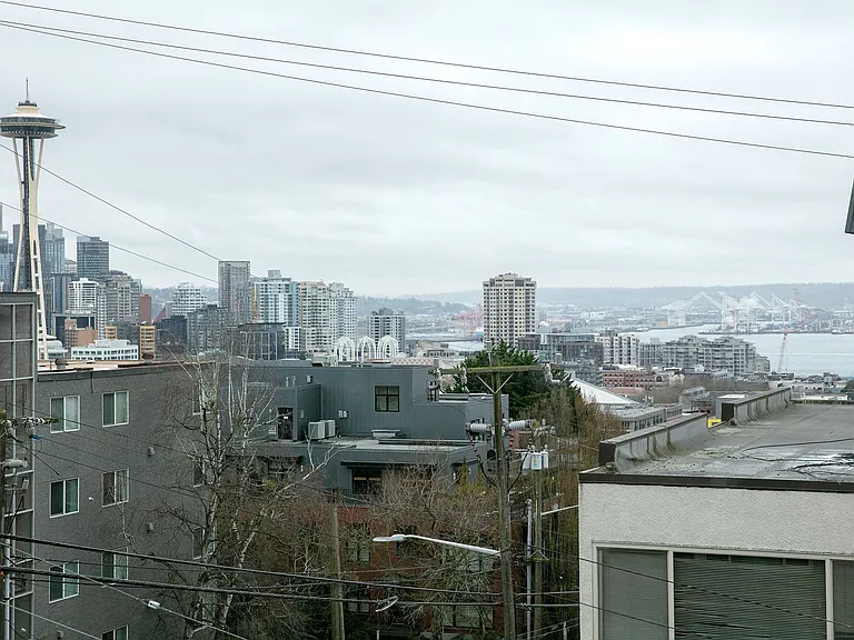 Royal Anne Apartments — Photo 15