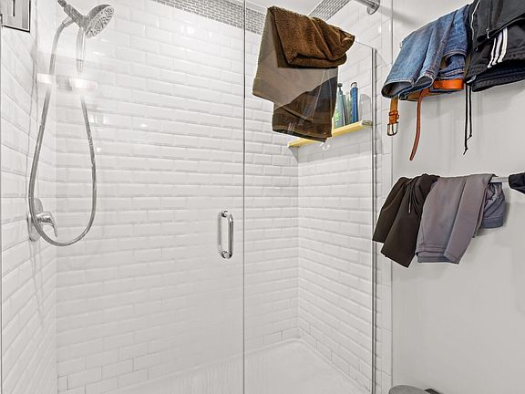 4th image of 1503 Commonwealth Ave #3