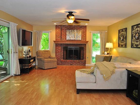 5th image of 42W815 Jens Jensen Ln