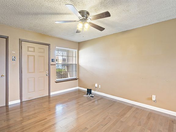 5th image of 710 Catherine Ln
