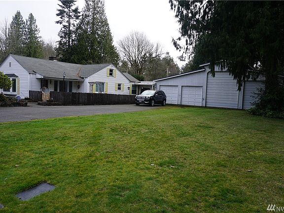 3rd image of 2911 108th Ave E