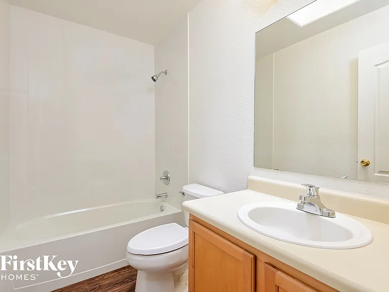 3114 S Vaughn Dr — Photo 13