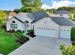 12560 Haas Dr, Palos Park, IL