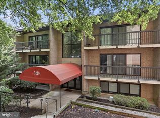3200 S 28th St APT 202, Alexandria, VA 22302