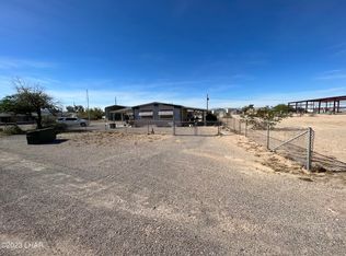 13033 S Cove Pkwy, Topock, AZ 86436