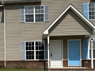 1059 W Pueblo Dr, Jacksonville, NC 28546